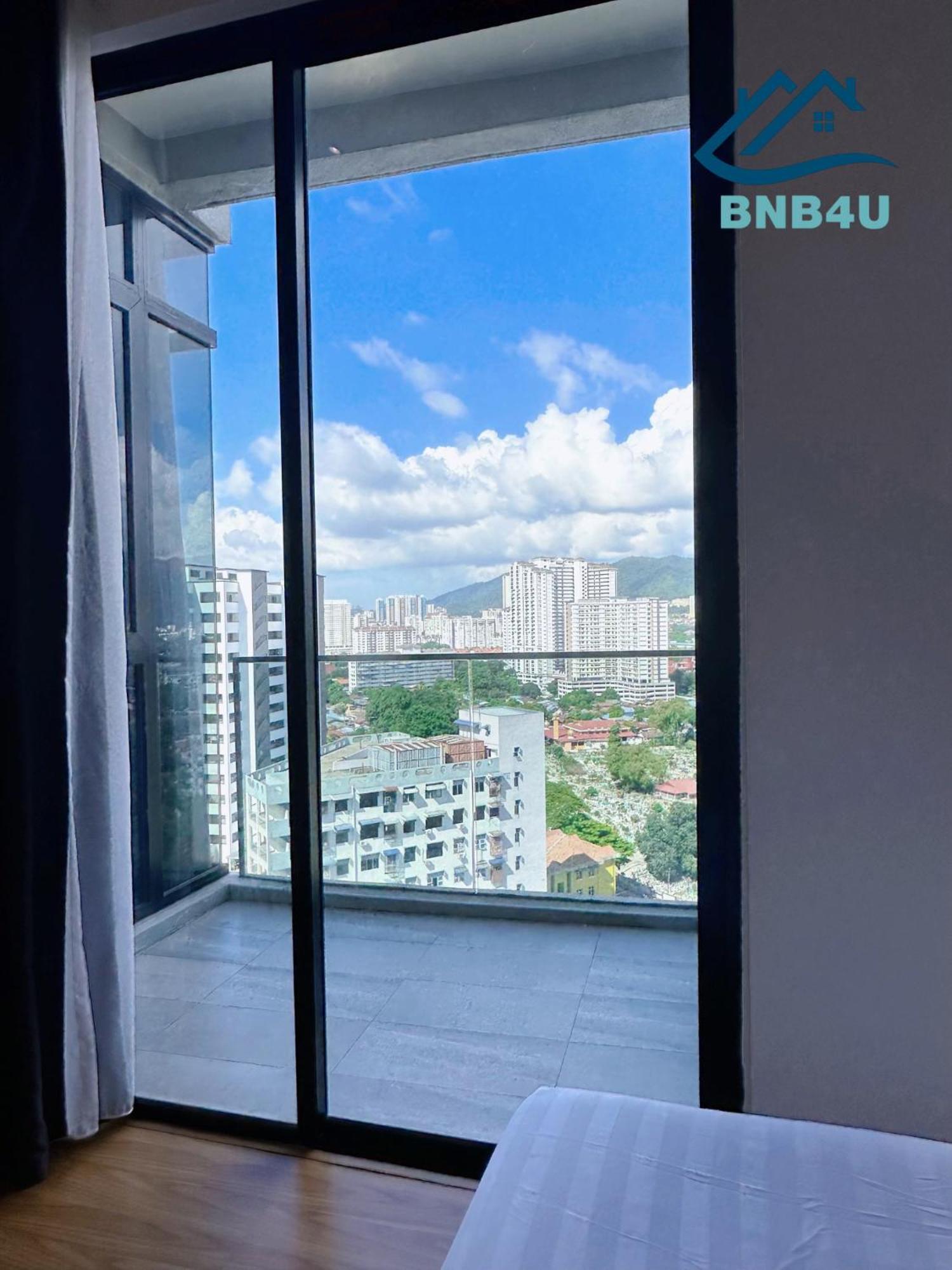 Beacon 2br Infinity Pool - By Bnb4u *