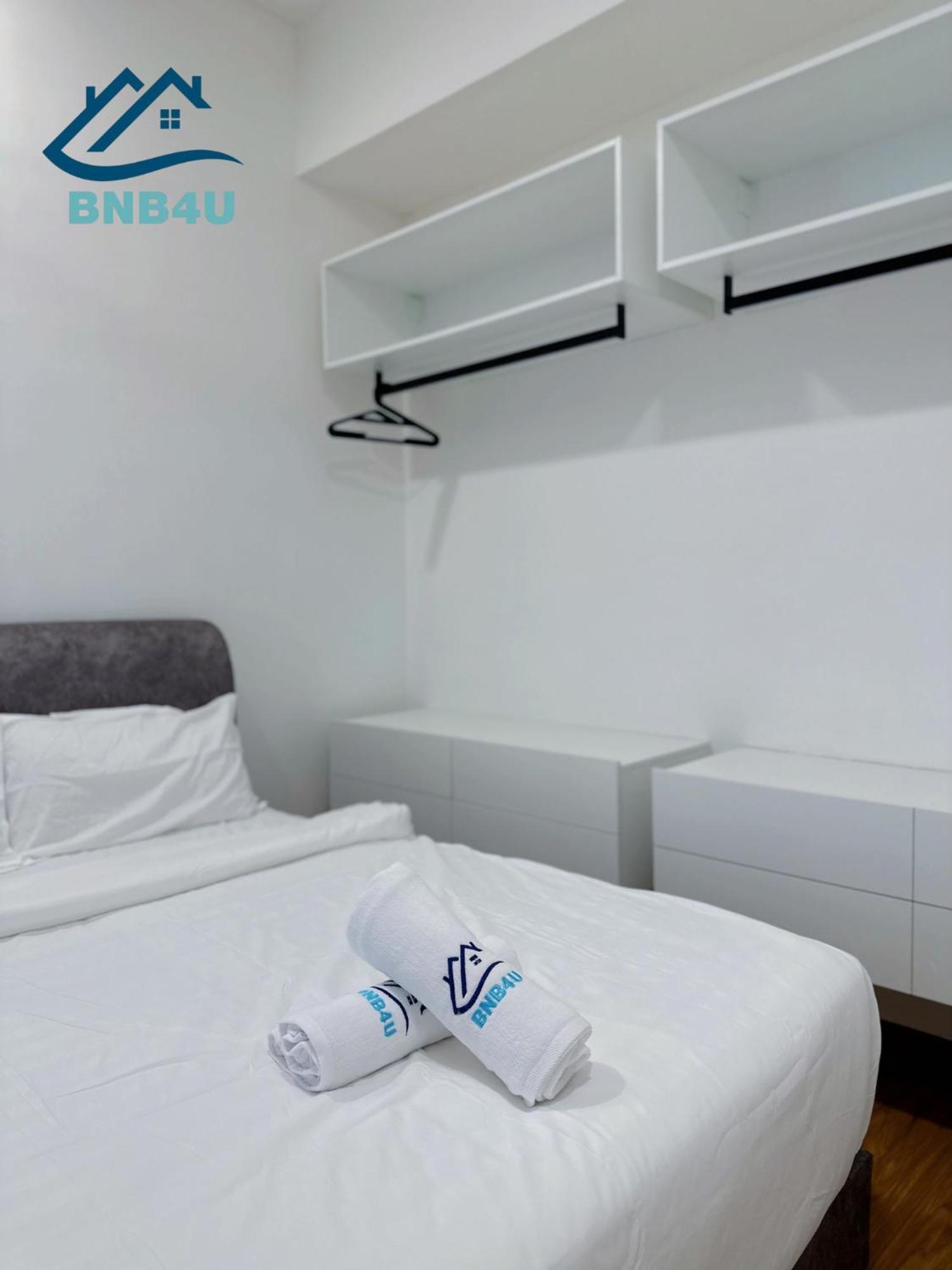 Beacon 2br Infinity Pool - By Bnb4u Apartment George Town