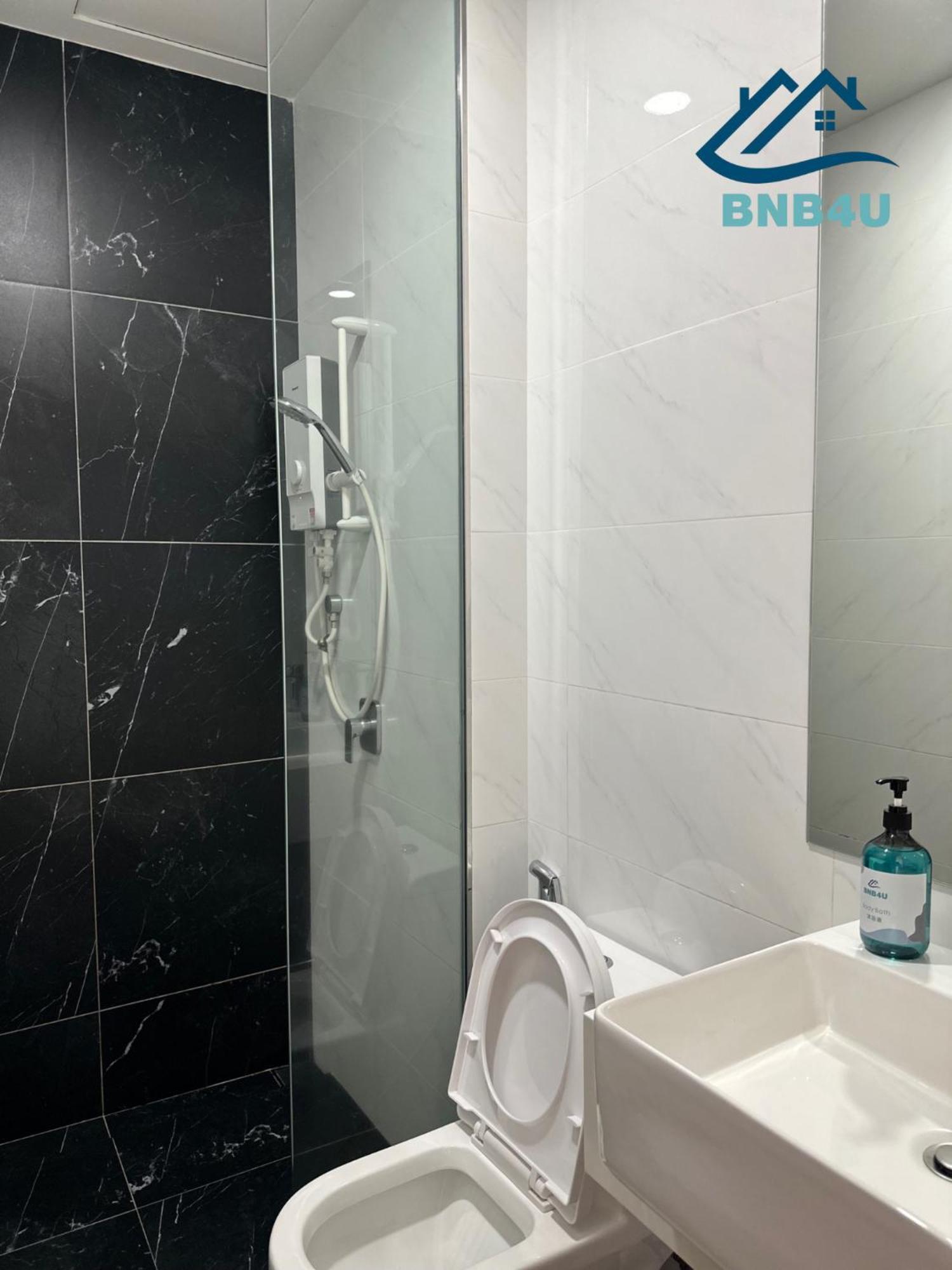 Beacon 2br Infinity Pool - By Bnb4u *