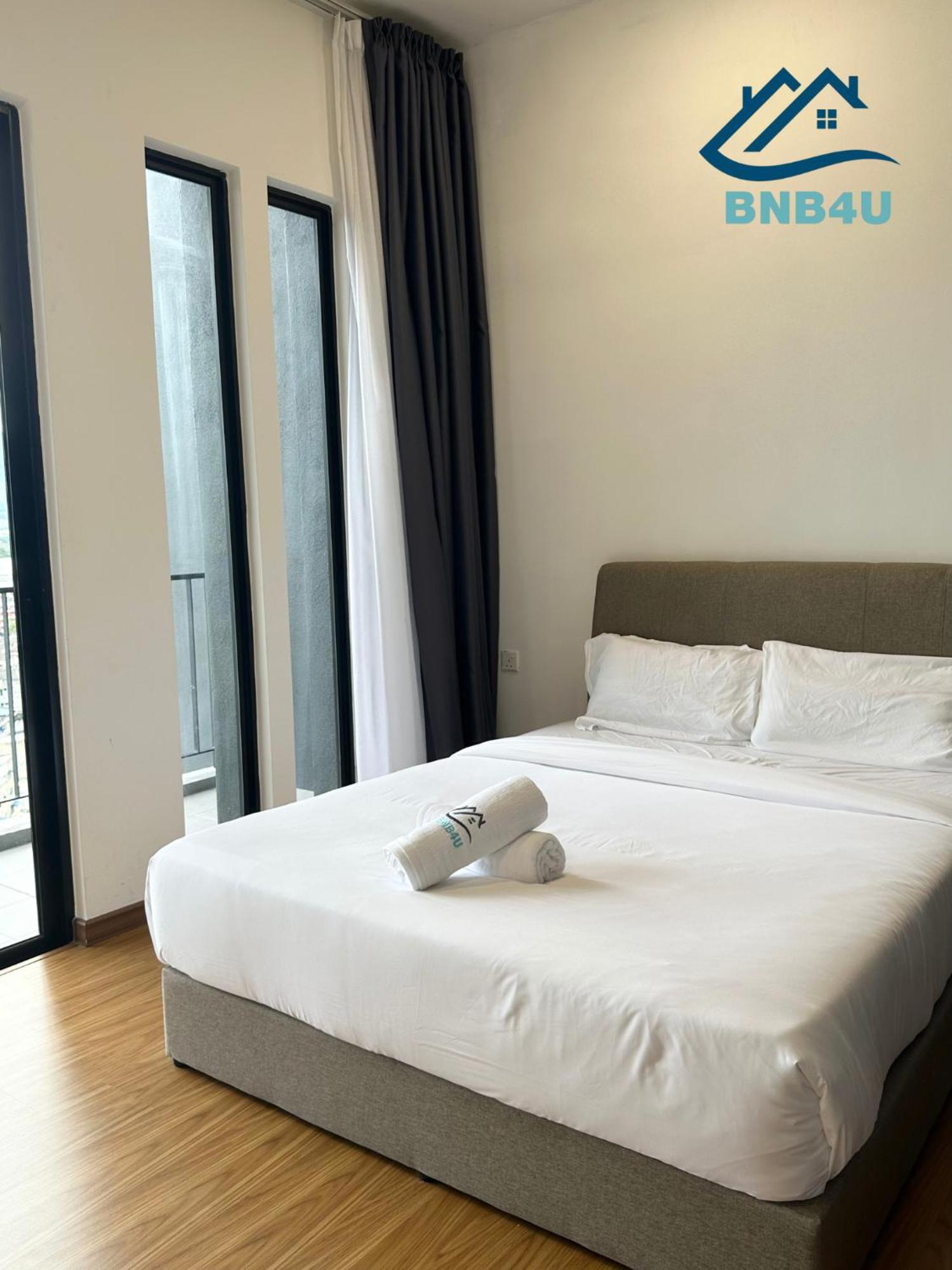 Beacon 2br Infinity Pool - By Bnb4u *